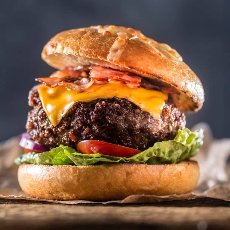 Recipe Imagery_1000x1000_Homemade beef burger
