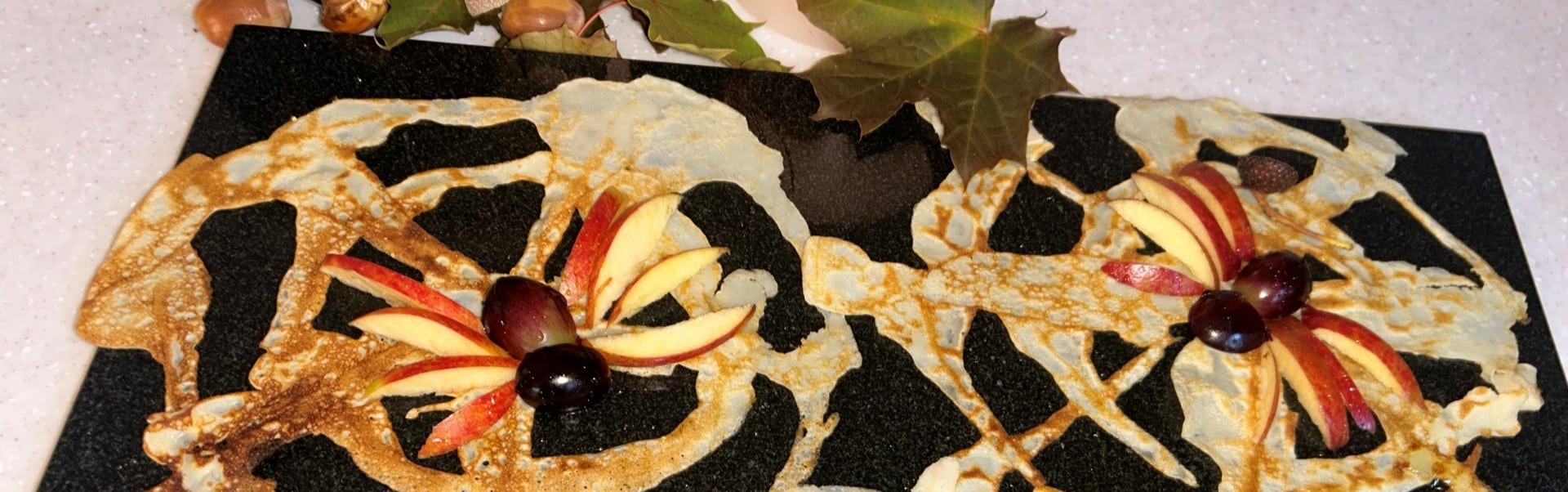 Spooky spider pancakes