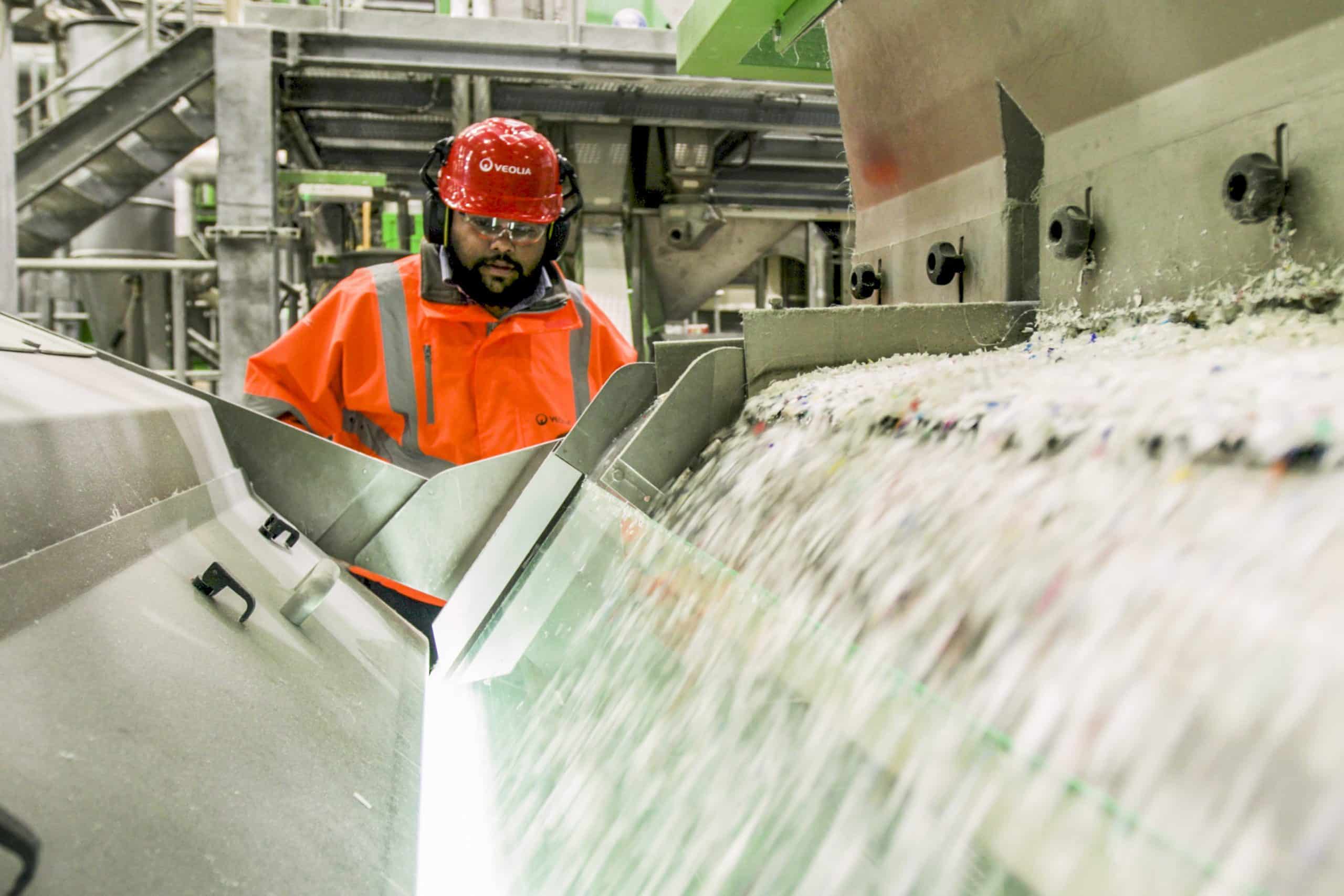 Bottle to bottle: One Stop and Veolia achieve closed loop recycling